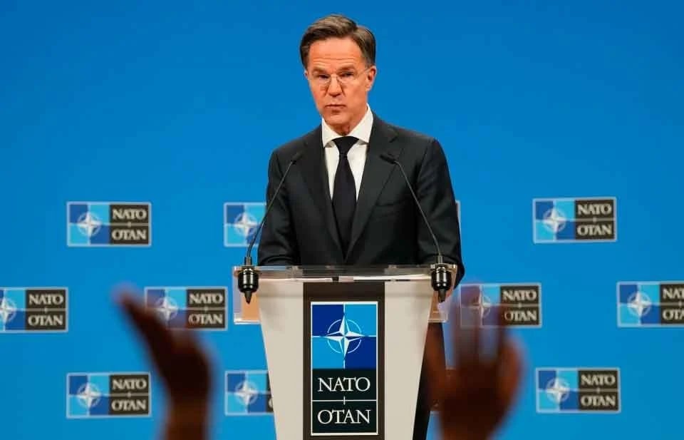 Da OTAN la espalda a Trump rechaza que EU cierre Ormuz