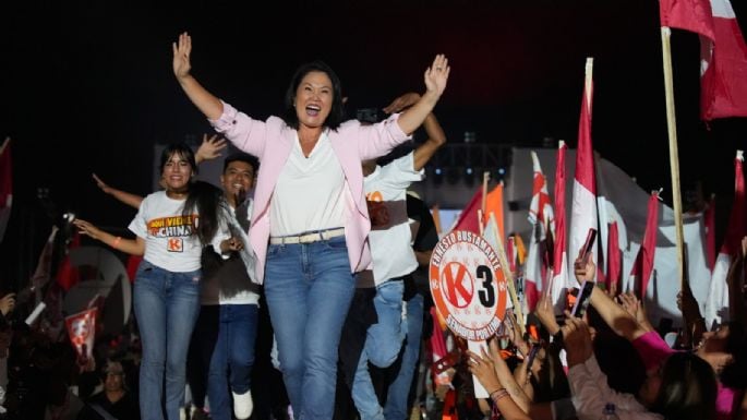 Lidera Keiko Fujimori las elecciones en Perú