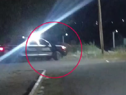 ¡IMPACTANTE! Captan misteriosa figura durante cobertura de riña en Parras