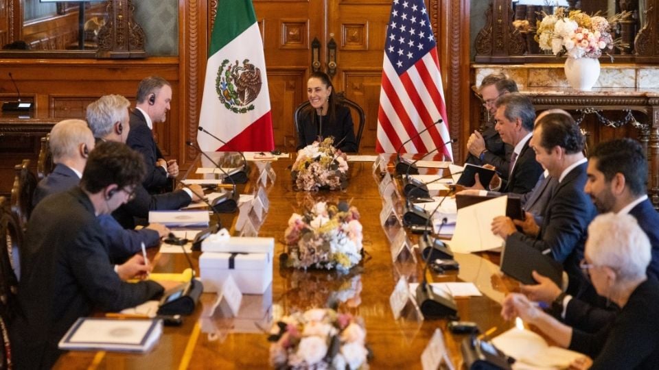 Pactan Sheinbaum y Greer avances en acero y automotriz