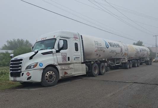 Asegura GN 90 mil litros de gas LP en carretera 57