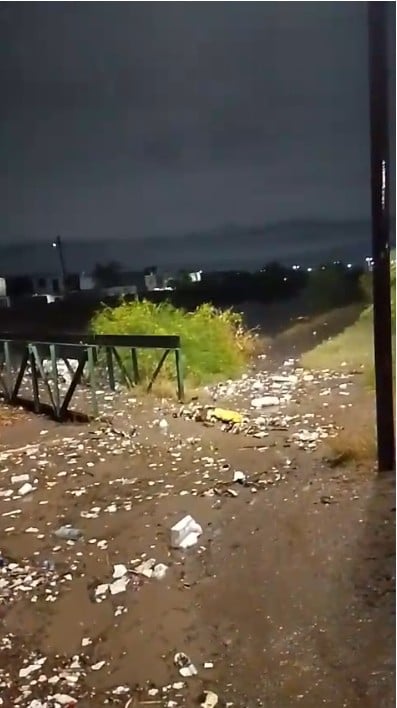 Daños e inundaciones causa torrencial lluvia