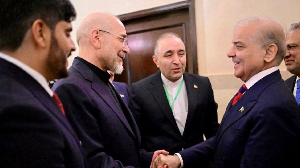 Da inicio encuentro directo de negociaciones de paz entre Irán y EU tras tensiones en Pakistán