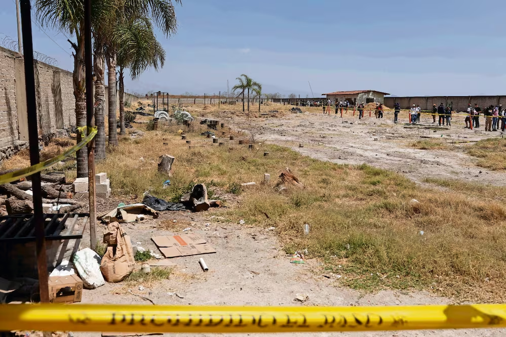 Hallan más restos óseos en Rancho Izaguirre; colectivos confirman avance del 75% en Teuchitlán