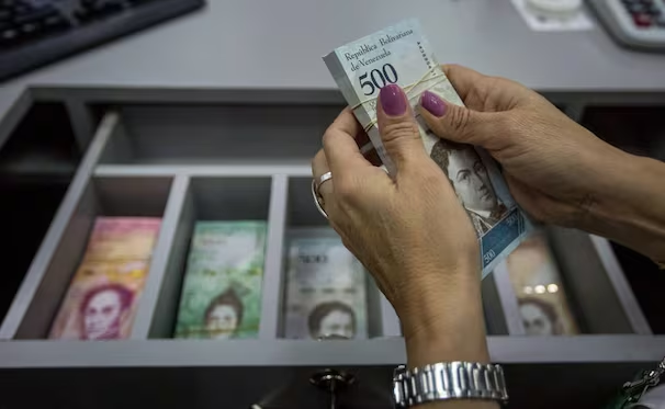 EU levanta sanciones contra el Banco Central venezolano; autoriza las transacciones y “servicios financieros”