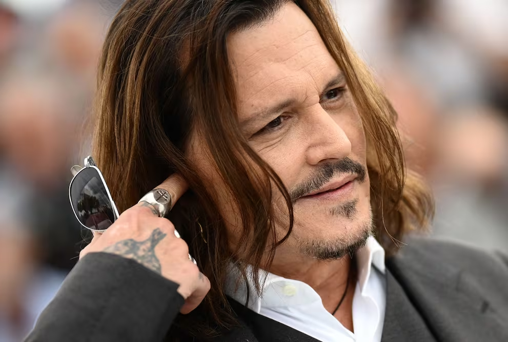Johnny Depp regresa a Hollywood, protagonizará nueva versión de “Un cuento de Navidad”
