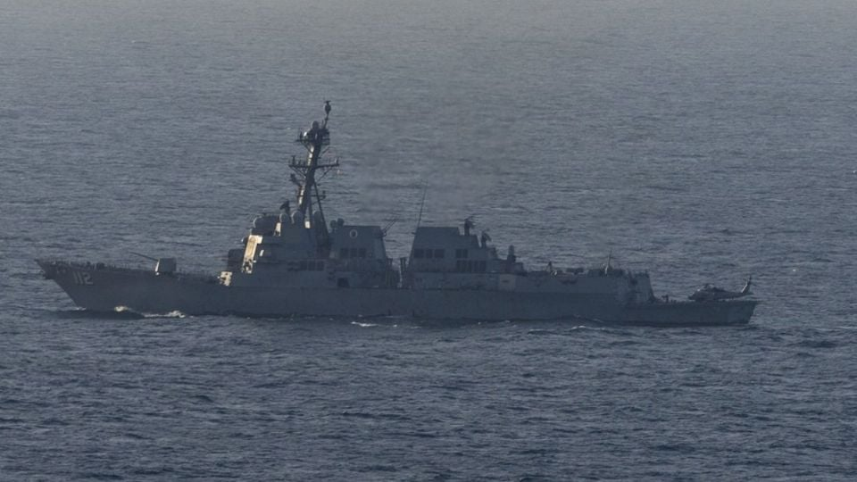 EU niega que buques eludieran el bloqueo en el estrecho de Ormuz; asegura que 29 navíos fueron redirigidos